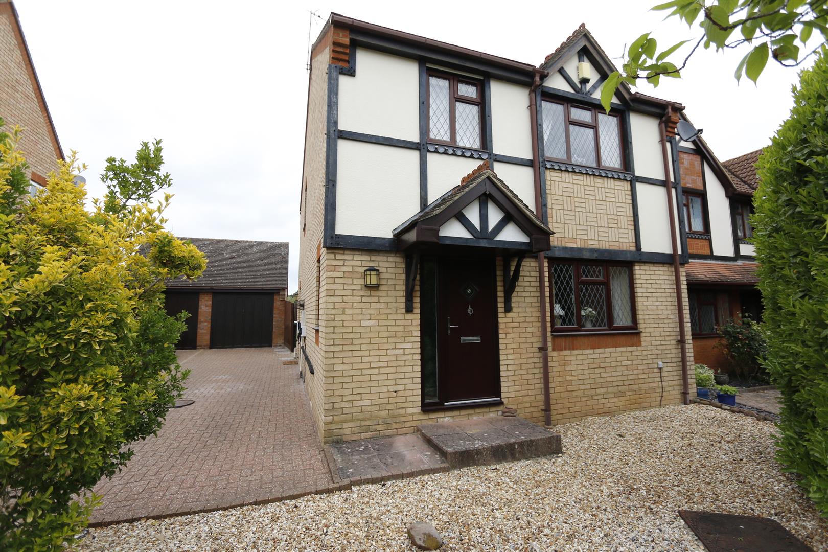 Elmhurst Gardens Shillington